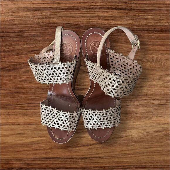 Tory Burch Floral Perforated 125mm Wedge Sandal Natural Blush size 9 - Picture 2 of 13